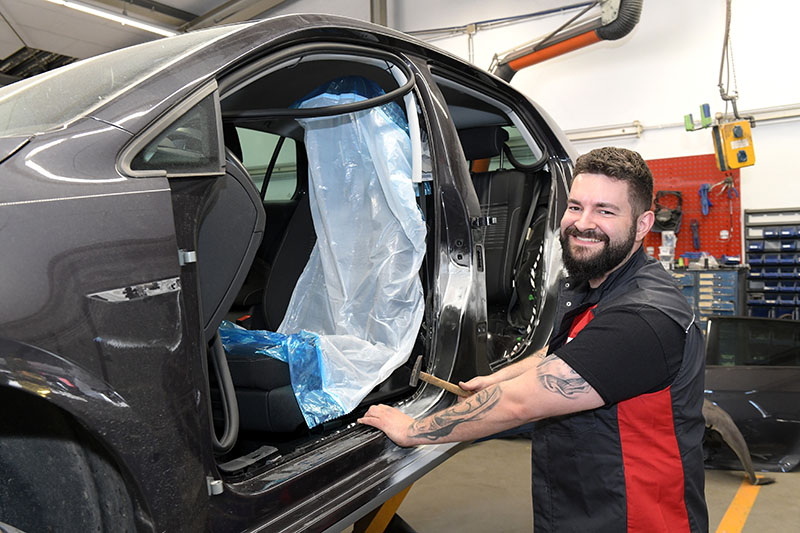 D. Janas, Karosseriebauer