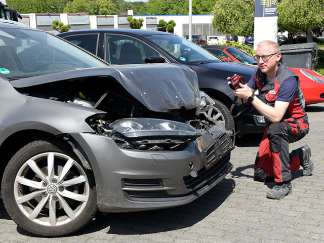 F. Effenberger, Karosseriebaumeister und Reparaturannahme F. Effenberger, Karosseriebaumeister und Reparaturannahme