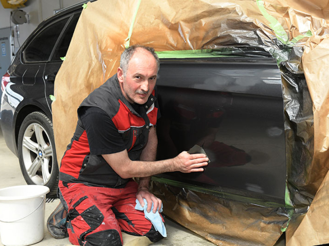 R. Cakir, Lackierer R. Cakir, Lackierer